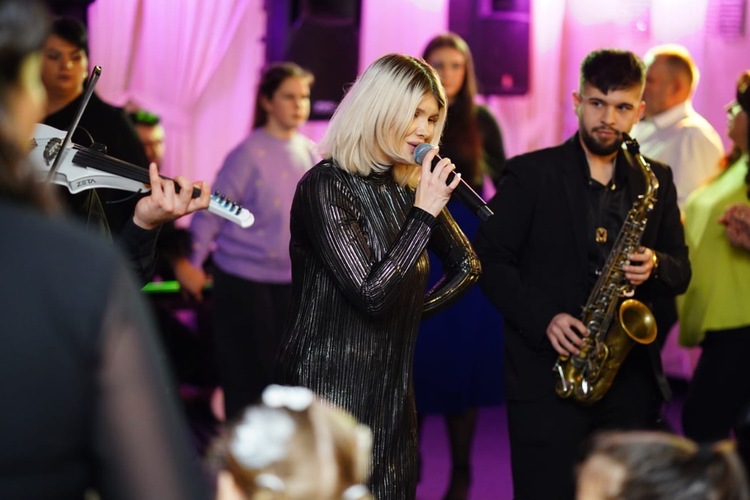 Clara Band