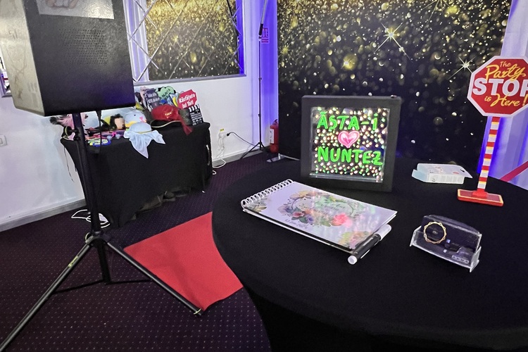 Petit Glow360