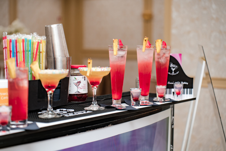 Cocktail Piano Bar