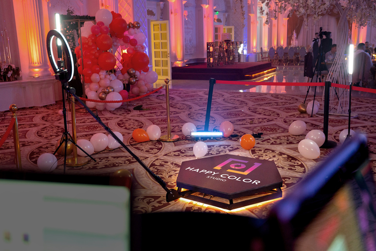 Experience 360 by Happy Color Studio - Platforma video 360