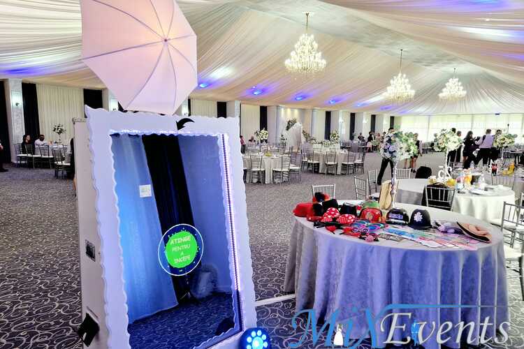 Cabina foto oglinda by Mix Evenimente