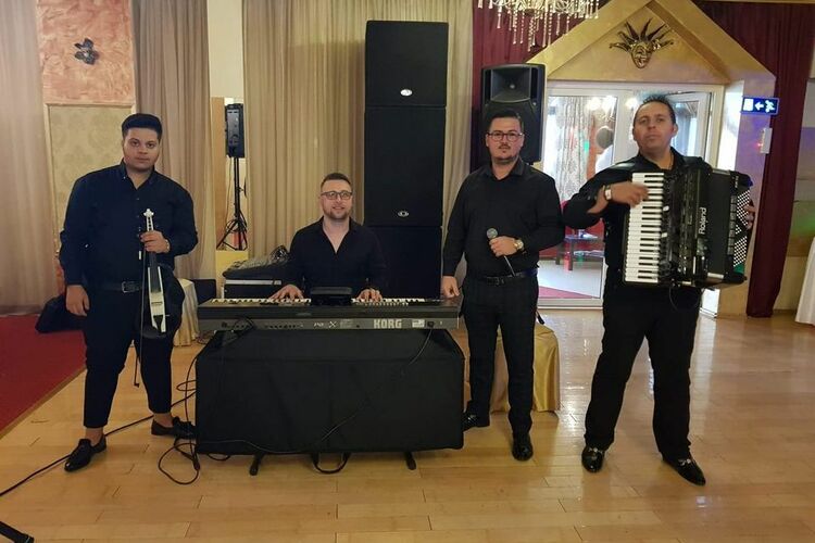 Mystic Band & Dj Criss