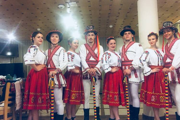 Ansamblul Folcloric Doinita