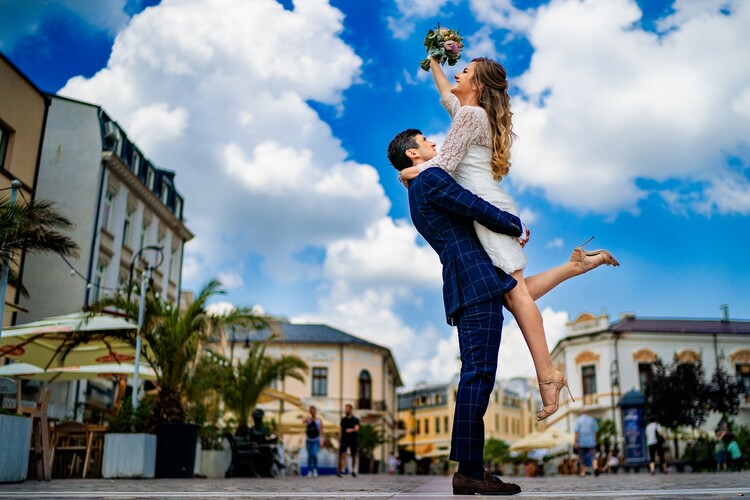 Laurentiu Nica - Wedding & Family Photographer