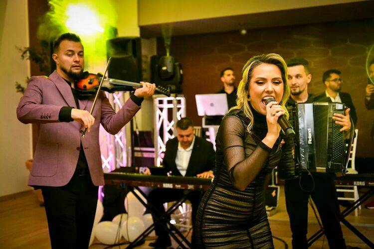 Emador Band