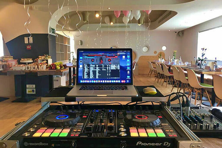 Dj MX / DJ Evenimente București / DJ Nunta Bucuresti