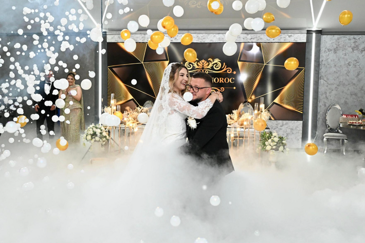 Star Video Booth 360 - Oglinda Foto - Platforma 360