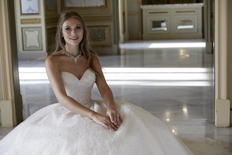 Avangarde Brides